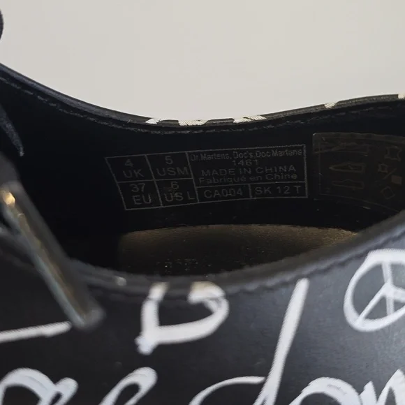 Dr.Martens 1461 Script Peace Love Freedom Black Oxford Shoes - Picture 11 of 11